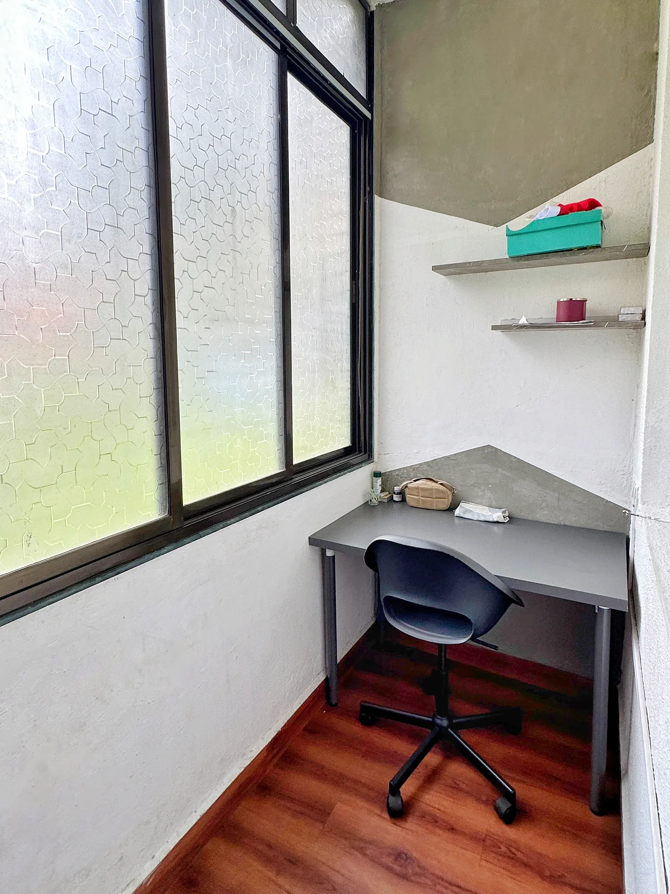 Morparia Cottage interior 13